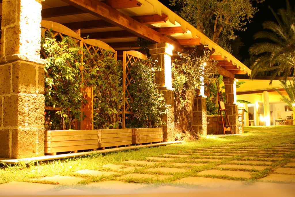 Villaggio Garden Park มารีนาดีกาเมโรตา ภายนอก รูปภาพ