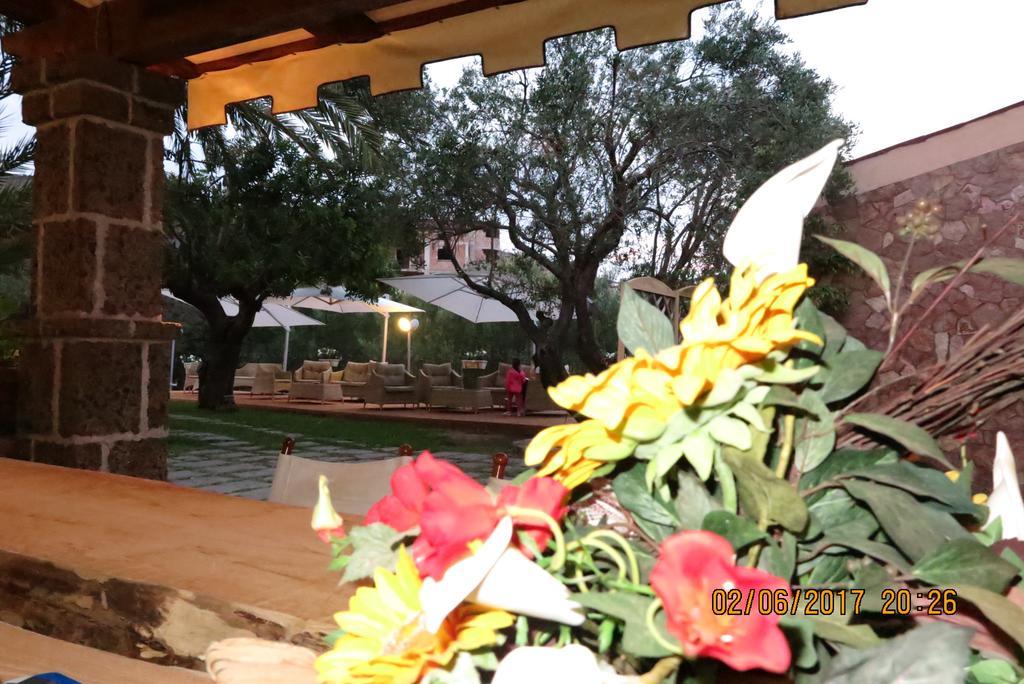 Villaggio Garden Park มารีนาดีกาเมโรตา ภายนอก รูปภาพ